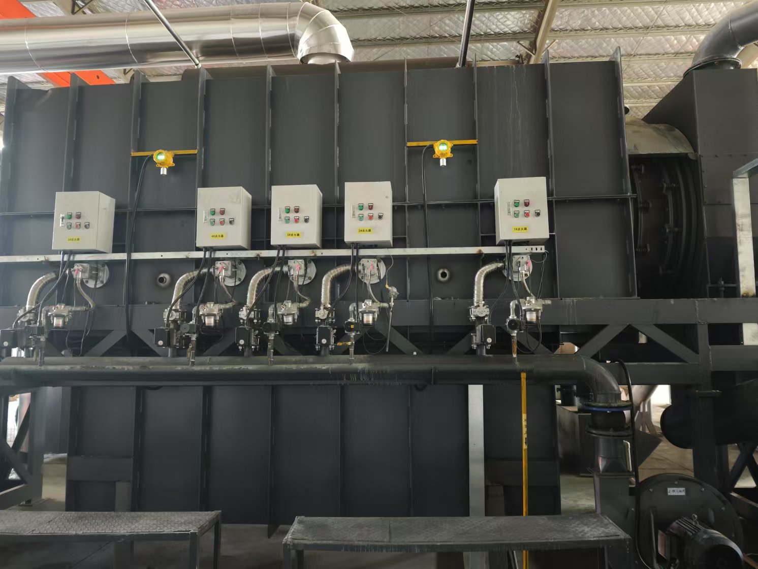 30分钟连续式骚片AV蜜桃精品一区将原料转化为炭粉